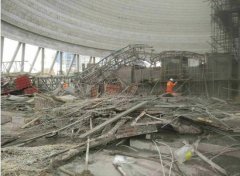 電廠工地坍塌已致74人遇難 傷亡為何如此慘重？