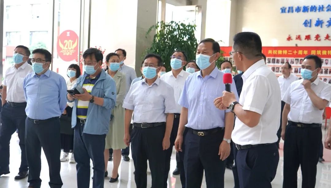馬國強率部分全國人大代表、省代表來微特調(diào)研科技創(chuàng)新工作