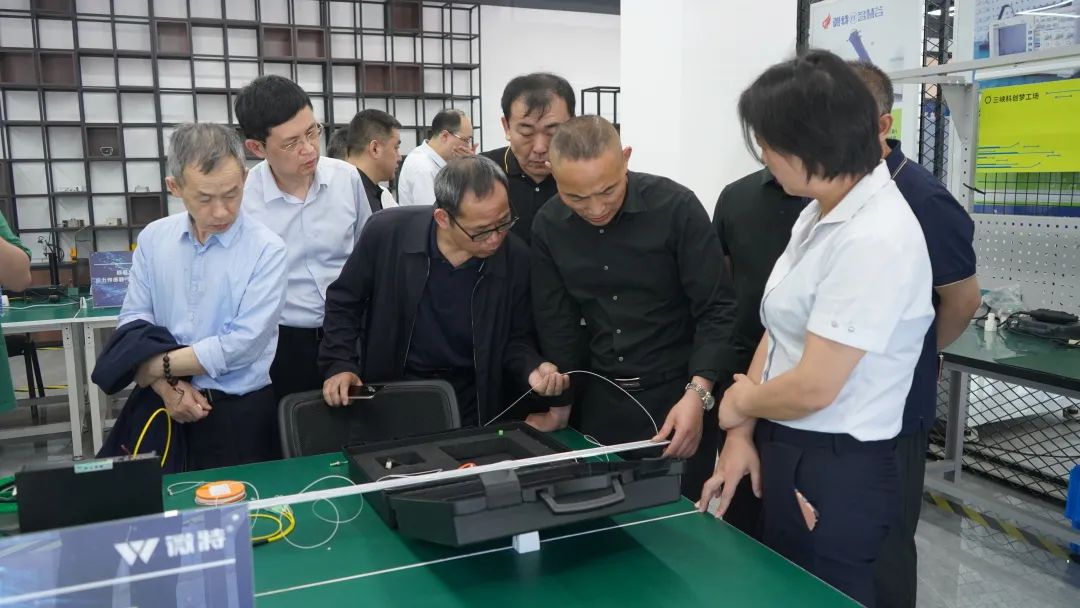 微特牽頭起草的行業(yè)標準初稿討論會圓滿結束 10.jpg
